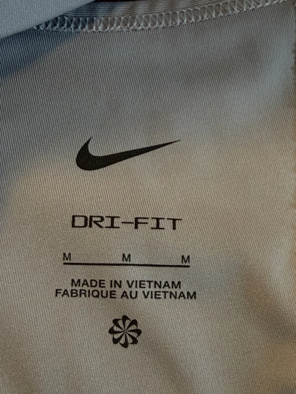 Nike Dri Fit Run Division (DVN) Light Purple Sports Bra Breathable Features Med